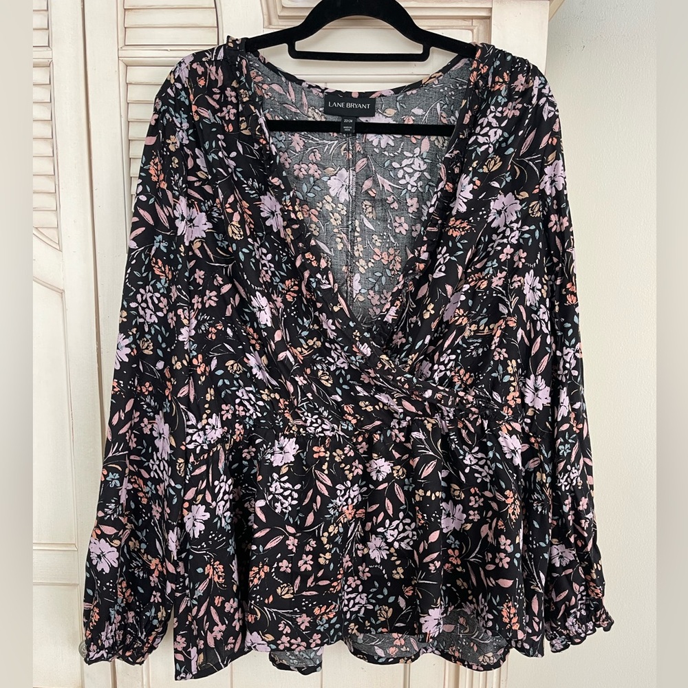 Women’s 22/24 Blouse